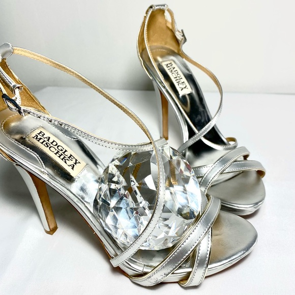 Badgley Mischka Lillian Strappy Ankle Strap Sandals Silver Metallic Leather 7M - Picture 4 of 15